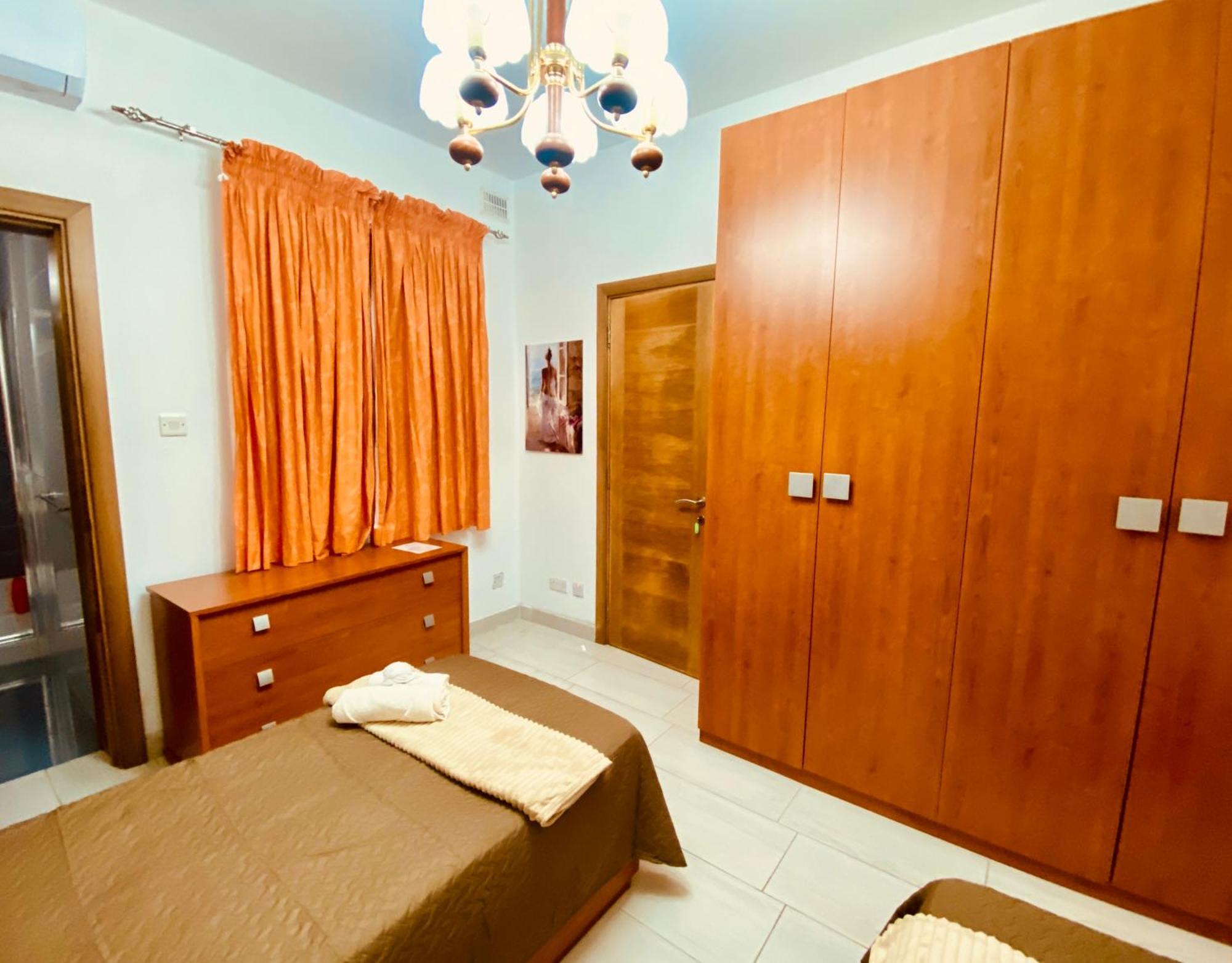 Bugibba Central Modern Apartment San Pawl il-Baħar Eksteriør bilde