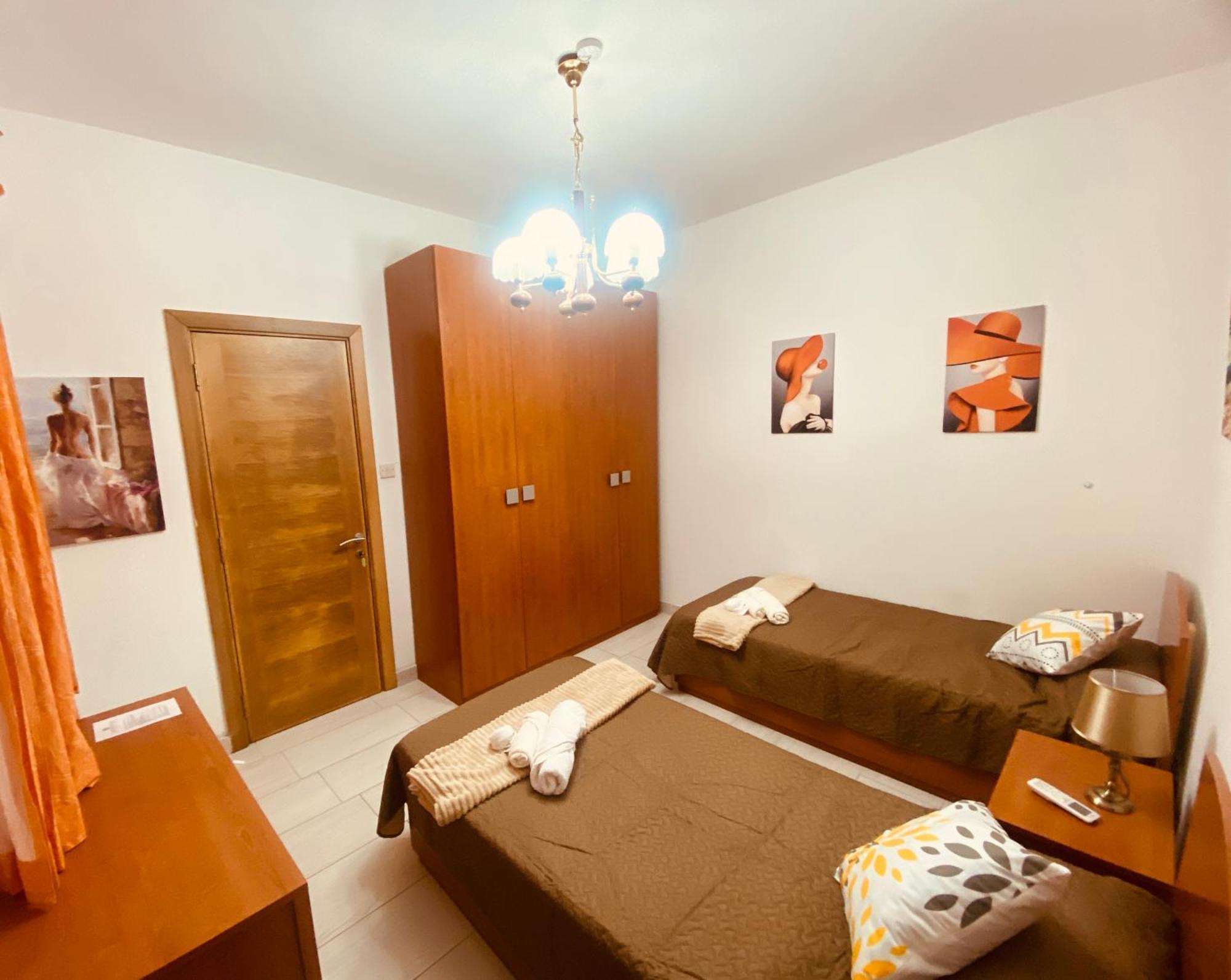 Bugibba Central Modern Apartment San Pawl il-Baħar Eksteriør bilde