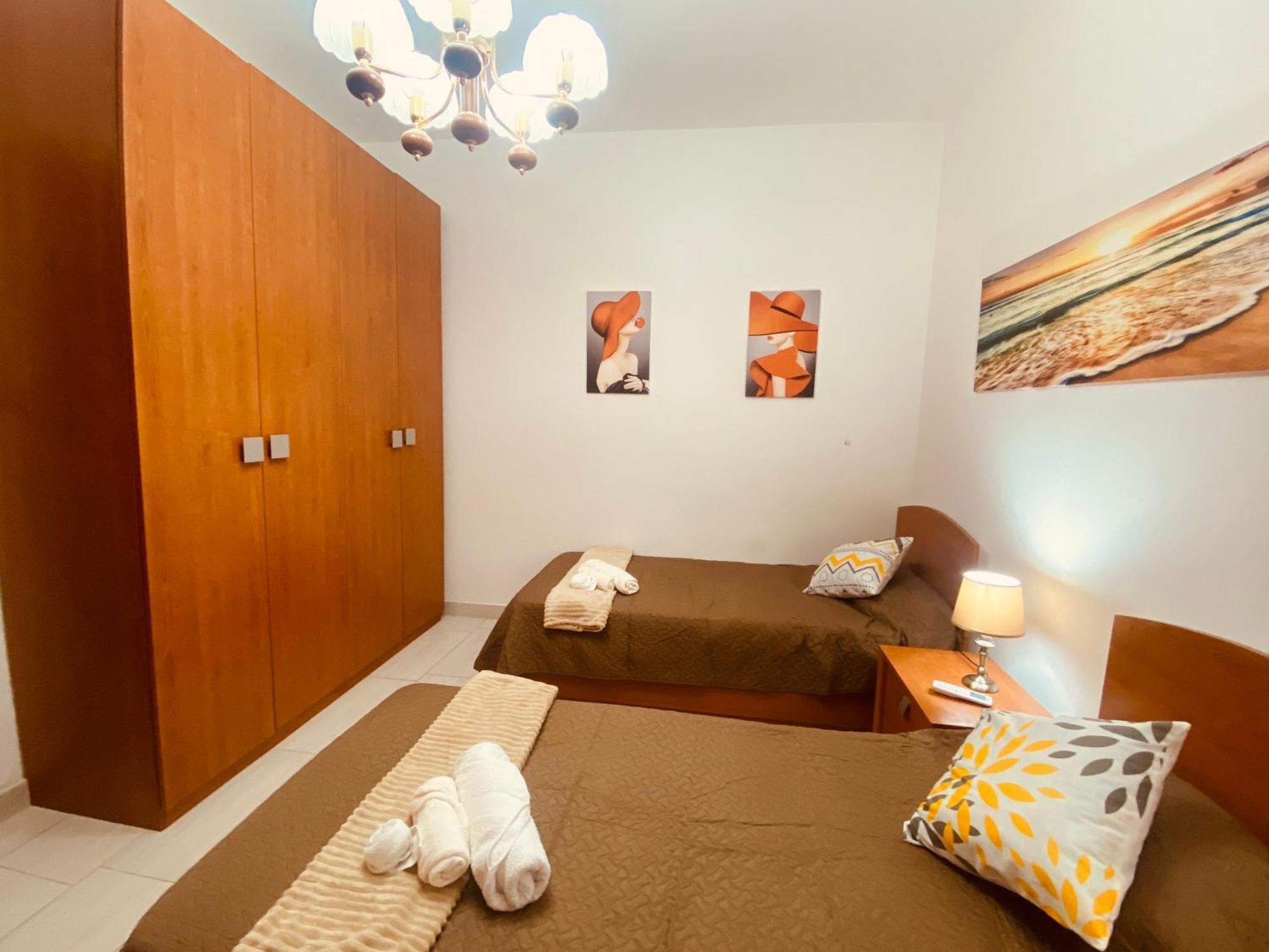 Bugibba Central Modern Apartment San Pawl il-Baħar Eksteriør bilde